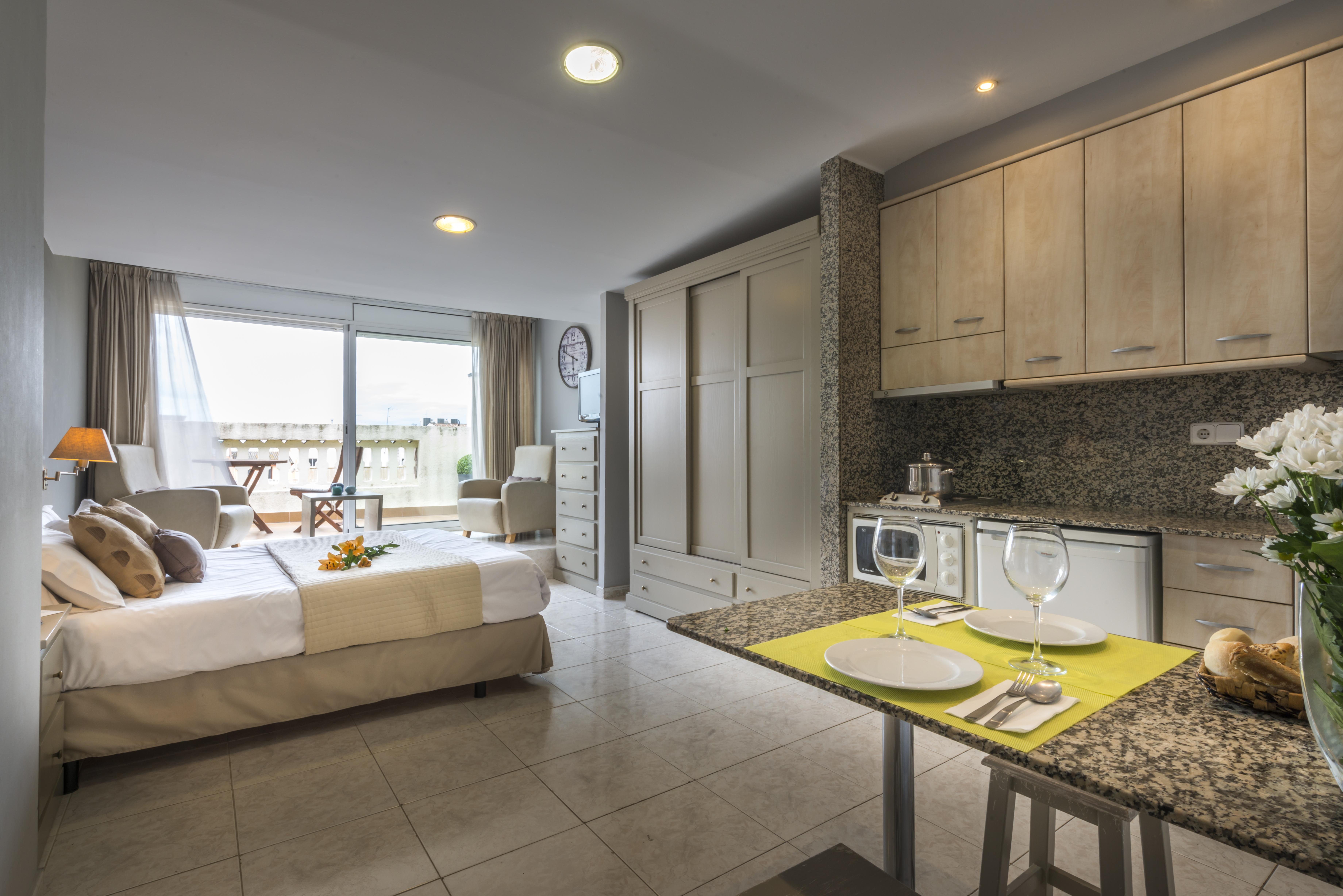 Alexandra Aparthotel Benstarhotelgroup Tarragona Kültér fotó