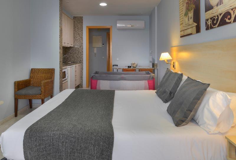Alexandra Aparthotel Benstarhotelgroup Tarragona Kültér fotó